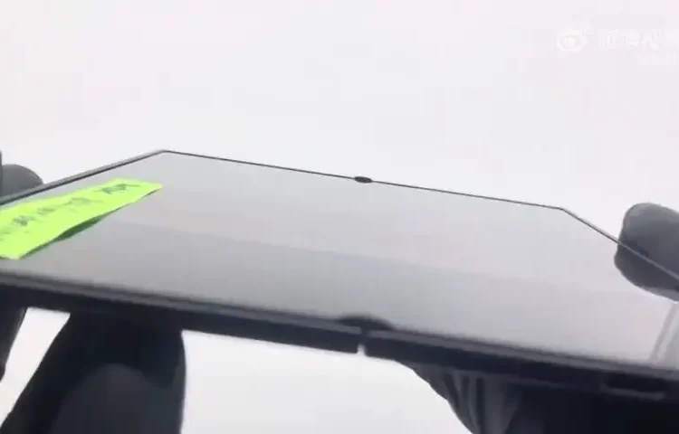 Layar Galaxy Z Fold8 Ultra Hampir Tanpa Bekas Lipatan