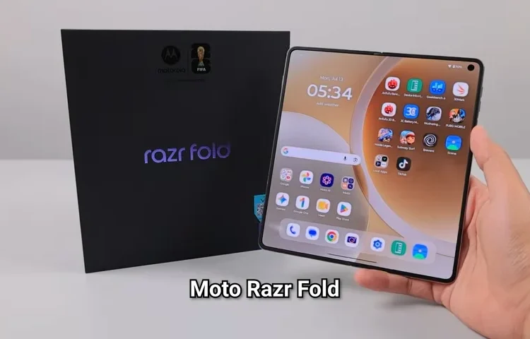 Ulasan Moto Razr Fold Smartphone Lipat Terbaik 2026
