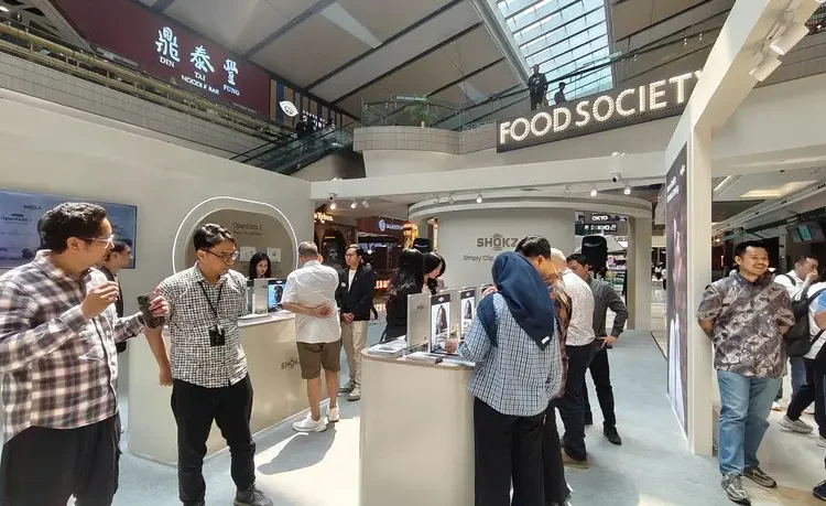 Jajaran Produk Shokz di OpenDots Pop Up Store Kota Kasablanka