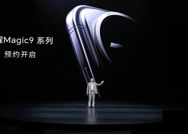 Honor Magic9 Pro Hadir dengan Sensor Kamera Selfie 1:1 Mirip iPhone 17