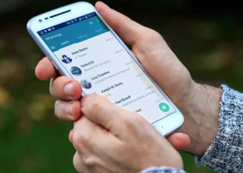 Pengguna Android 5 Tak Bisa Lagi Gunakan WhatsApp