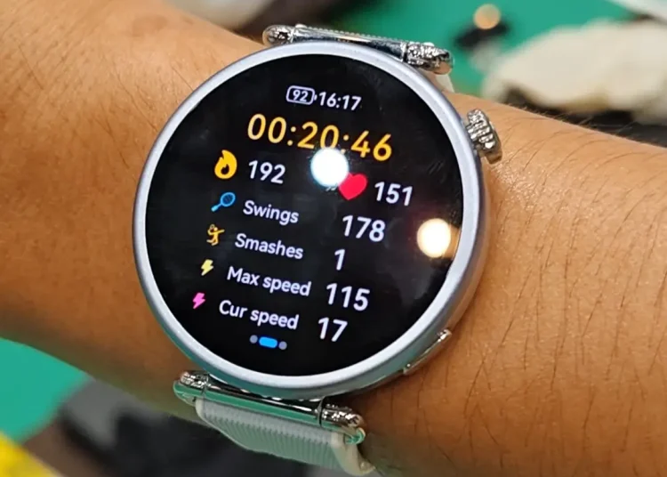 Uji Fitur Pemantauan Olahraga pada Watch GT 7 Series